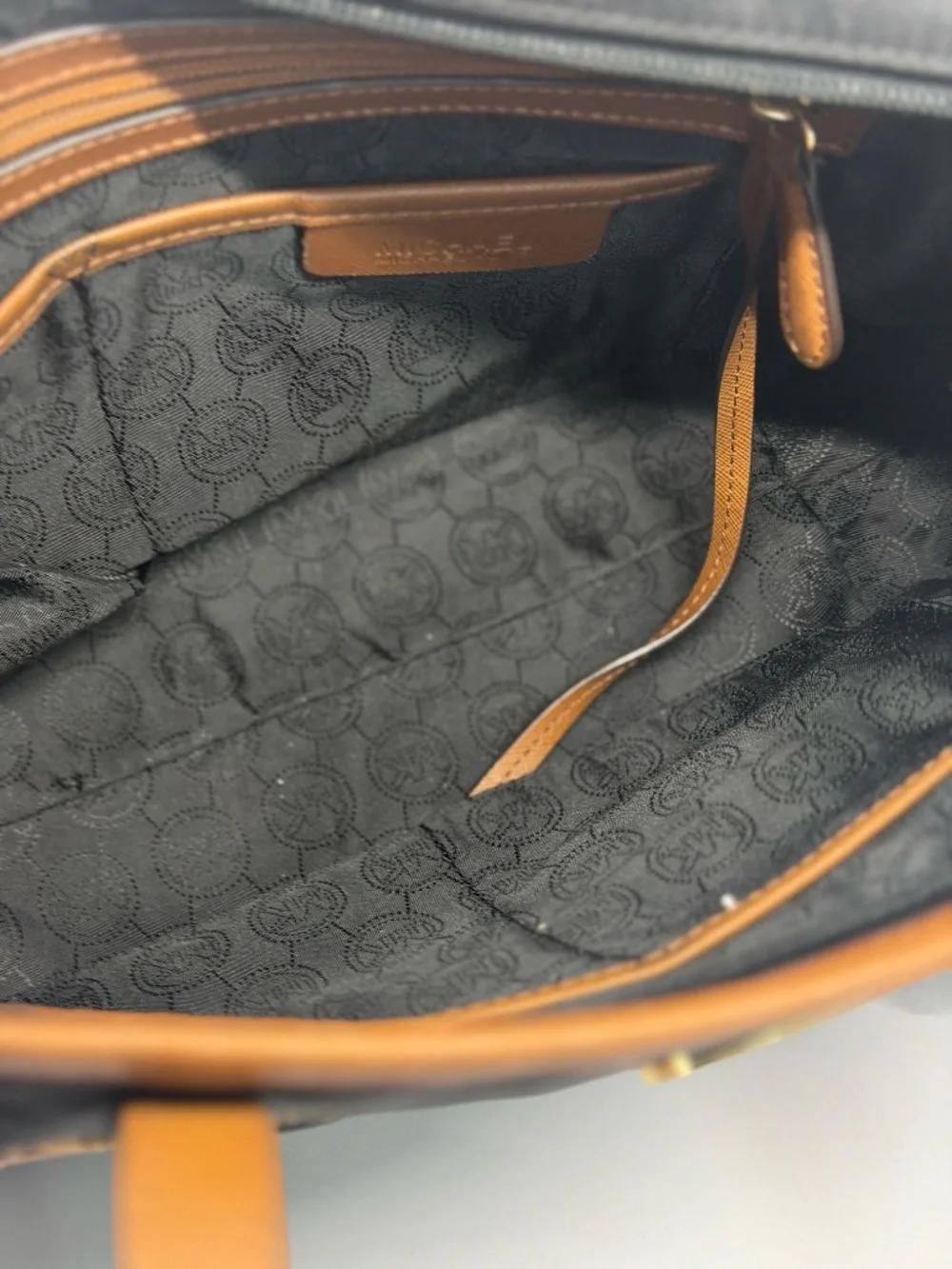 Michael Kors Kempton- Black tote with brown leather trim_Excellent Condition